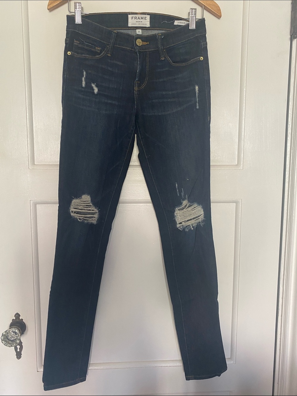Frame Denim “Le Skinny De Jeanne”